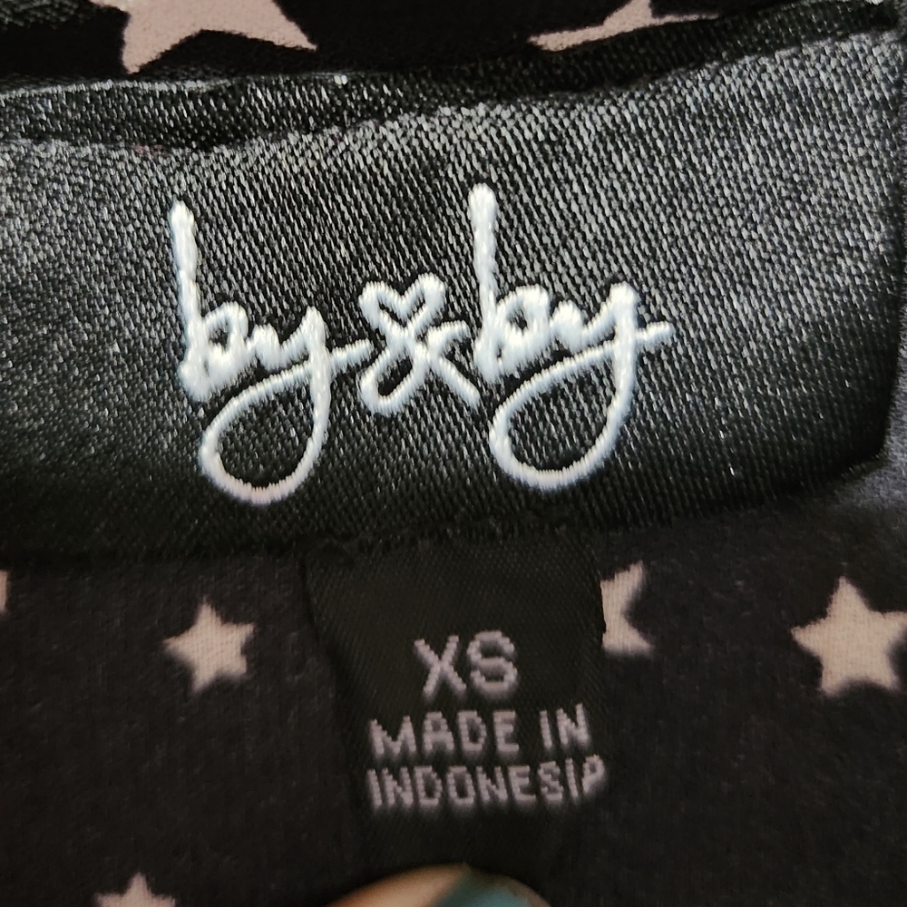 By & By Semi Sheer "Stars" Top XS - Picture 5 of 5
